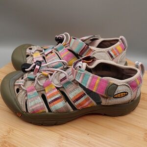 Keen Girls Size 3 Newport H2 Water Hiking Rainbow Closed‎ Toe Sandals 1006567